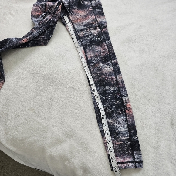Lululemon Time to Sweat Speed Up Tight | Luxtreme Leggings Size 4 - Picture 11 of 11